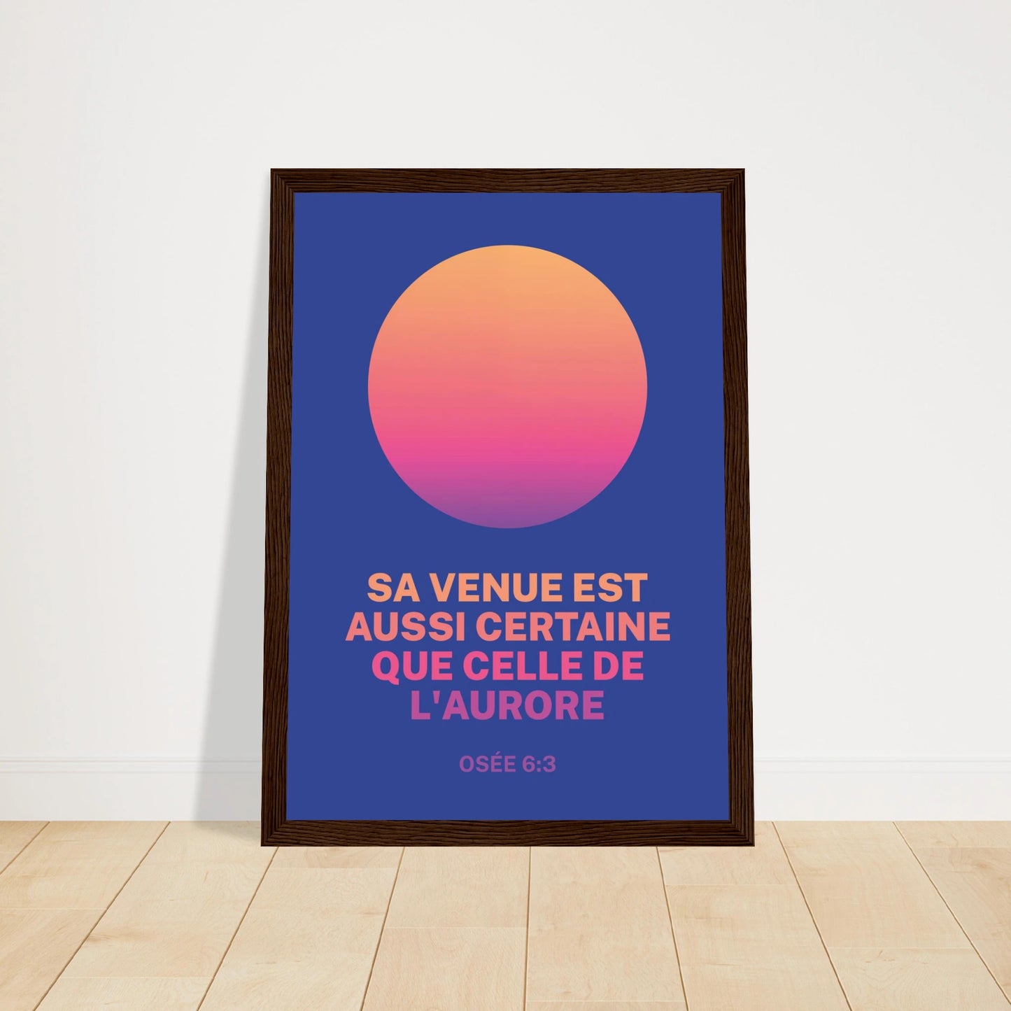 Poster chrétien premium encadré « Osée 6:3 » plan rapproché A4 cadre bois foncé