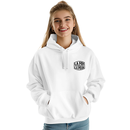 Sweat à capuche chrétien femme brodé « 2 Timothée 1:7 » blanc face