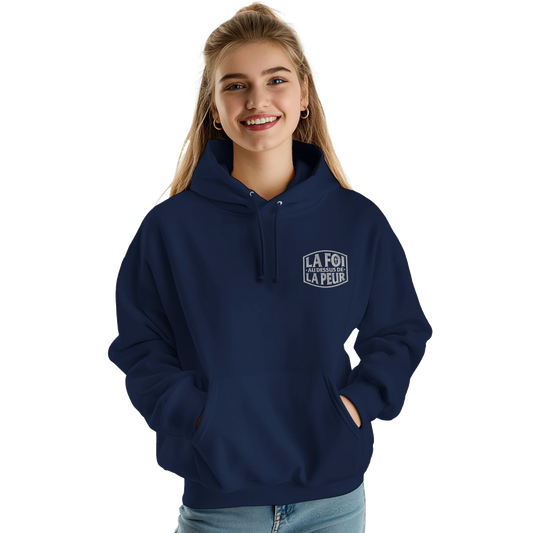 Sweat à capuche chrétien femme brodé « 2 Timothée 1:7 » bleu marine face